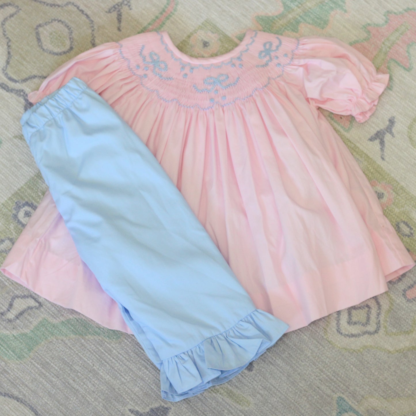 PINK & BLUE SMOCKED BOWS PANT SET