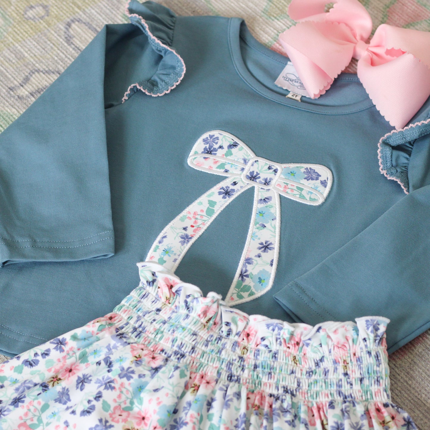 STONE BLUE & FLORAL BOW SKORT SET