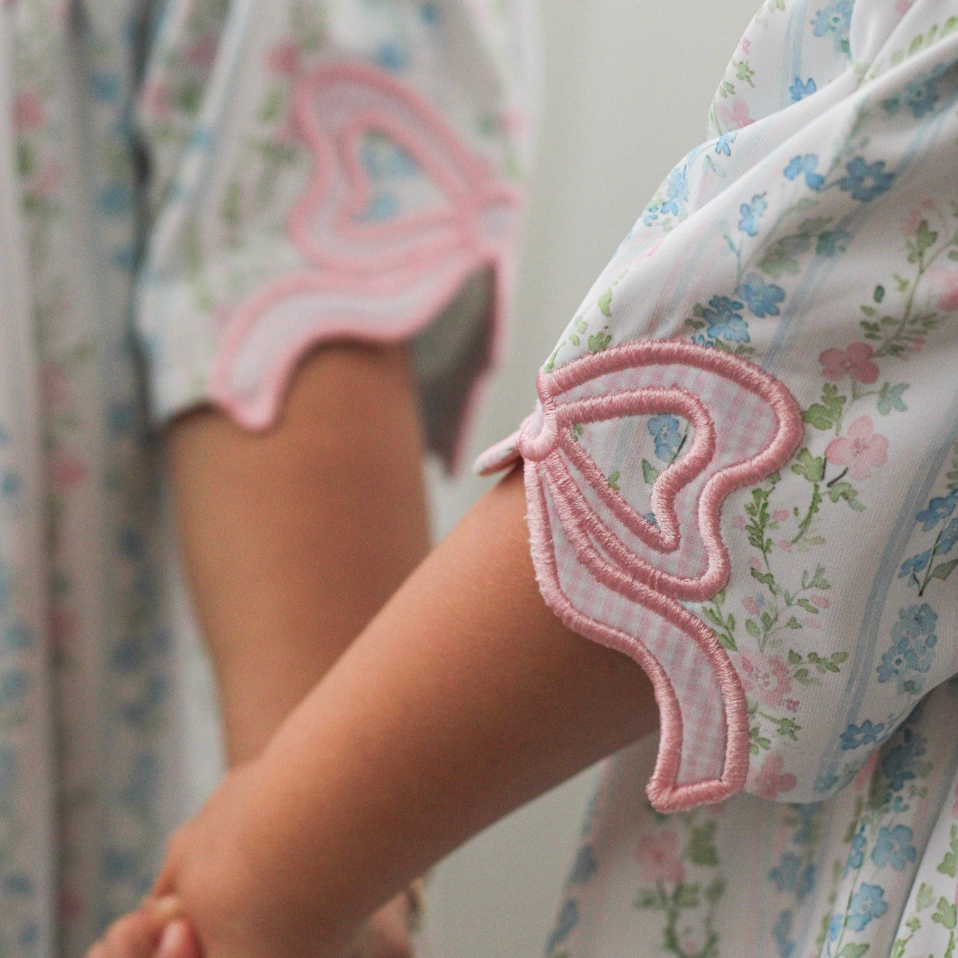 SMOCKED BOW SLEEVE DOROTHY BUBBLE