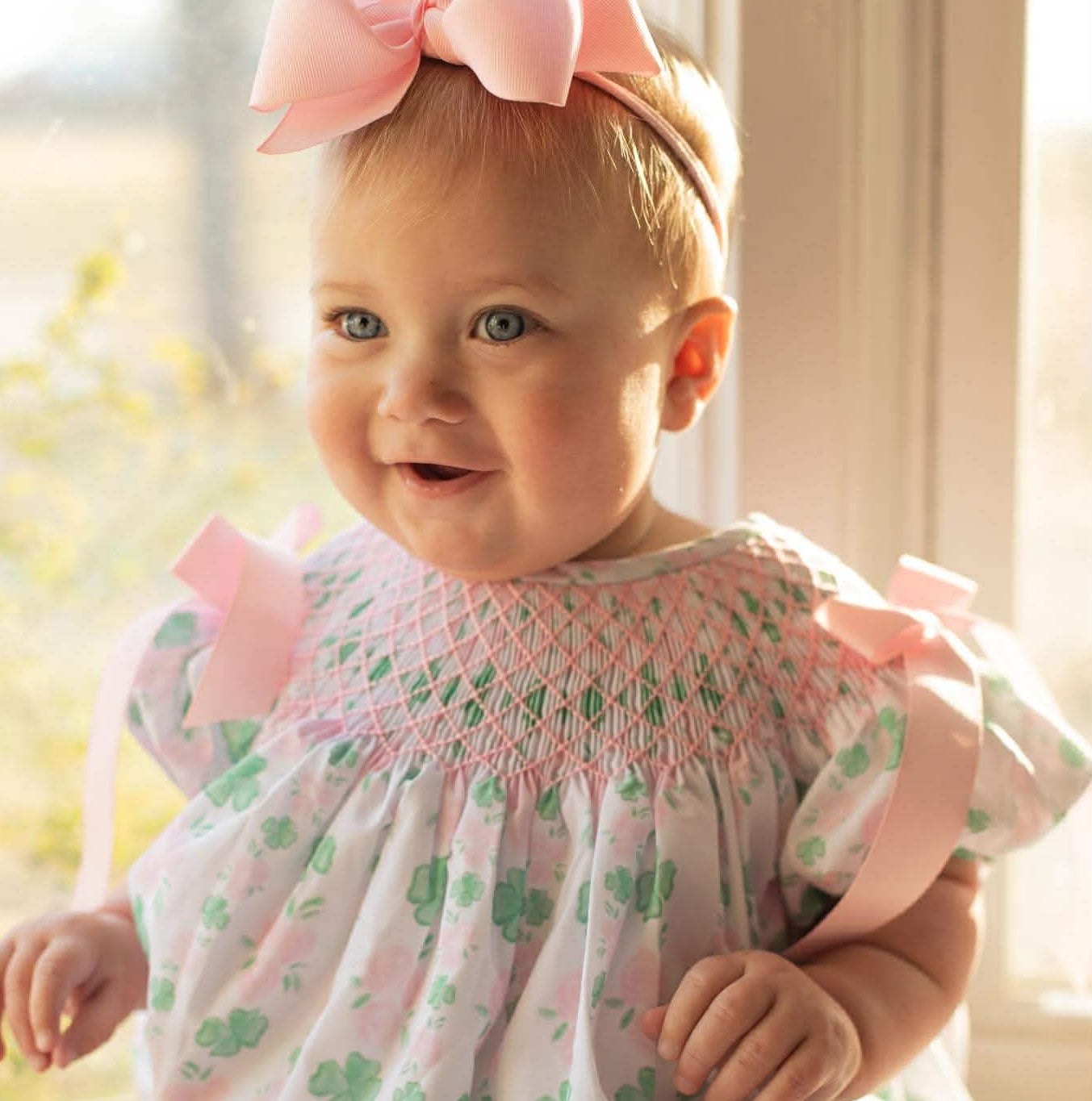 Pink Shamrock Trellis Geometric Smocked Bubble
