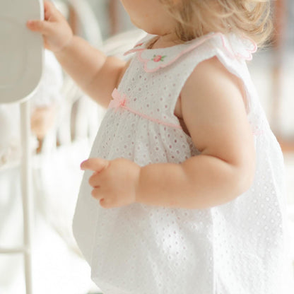 Eyelet Rosette Bubble