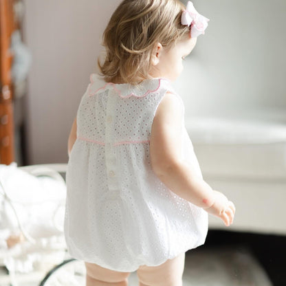 Eyelet Rosette Bubble