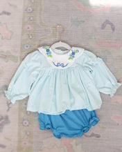 Load image into Gallery viewer, BLUE FLORAL &amp; BOW DIAPER SET