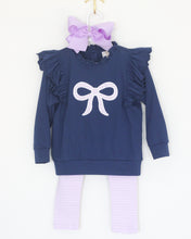 Load image into Gallery viewer, LAVENDER STRIPES &amp; NAVY BOW LEGGING SET