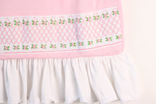 Load image into Gallery viewer, PINK ROSETTE SMOCKED PILLOWCASE