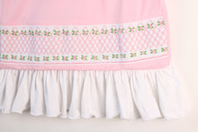 Load image into Gallery viewer, PINK ROSETTE SMOCKED PILLOWCASE