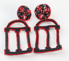 Load image into Gallery viewer, UGA ARCH BEADED EARRINGS