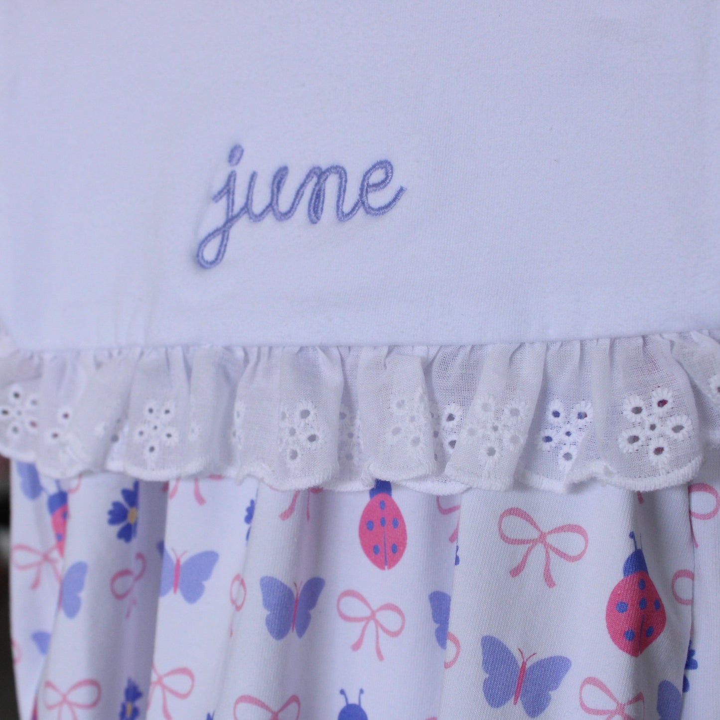 Ladybug Bib Collar Bubble