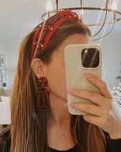 Load image into Gallery viewer, UGA ARCH BEADED EARRINGS
