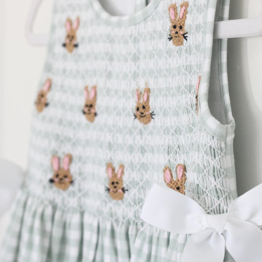 GIRLS SMOCKED GEOMETRIC BUNNIES SHORT SET