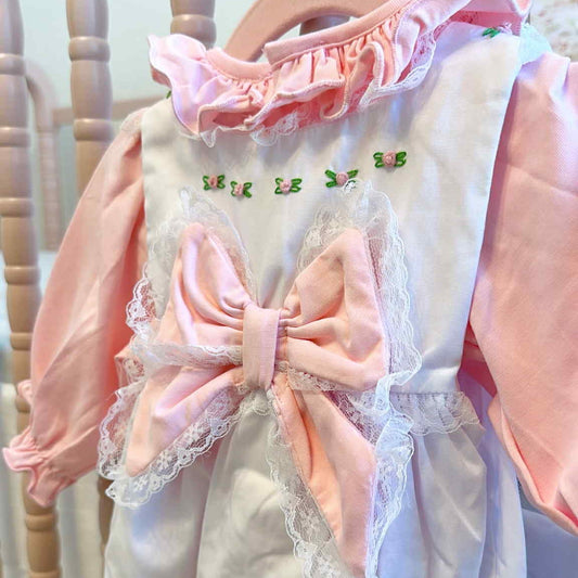 WHITE ROSETTE BUBBLE & PINK TOP