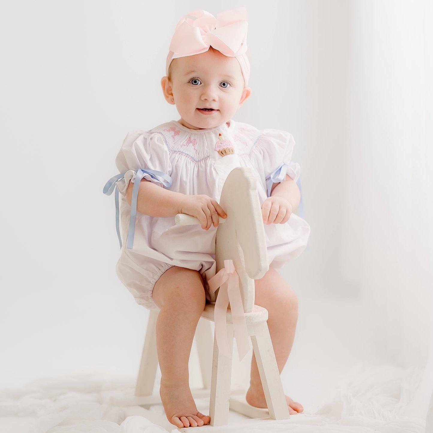 BIRTHDAY BOWS SMOCKED BUBBLE