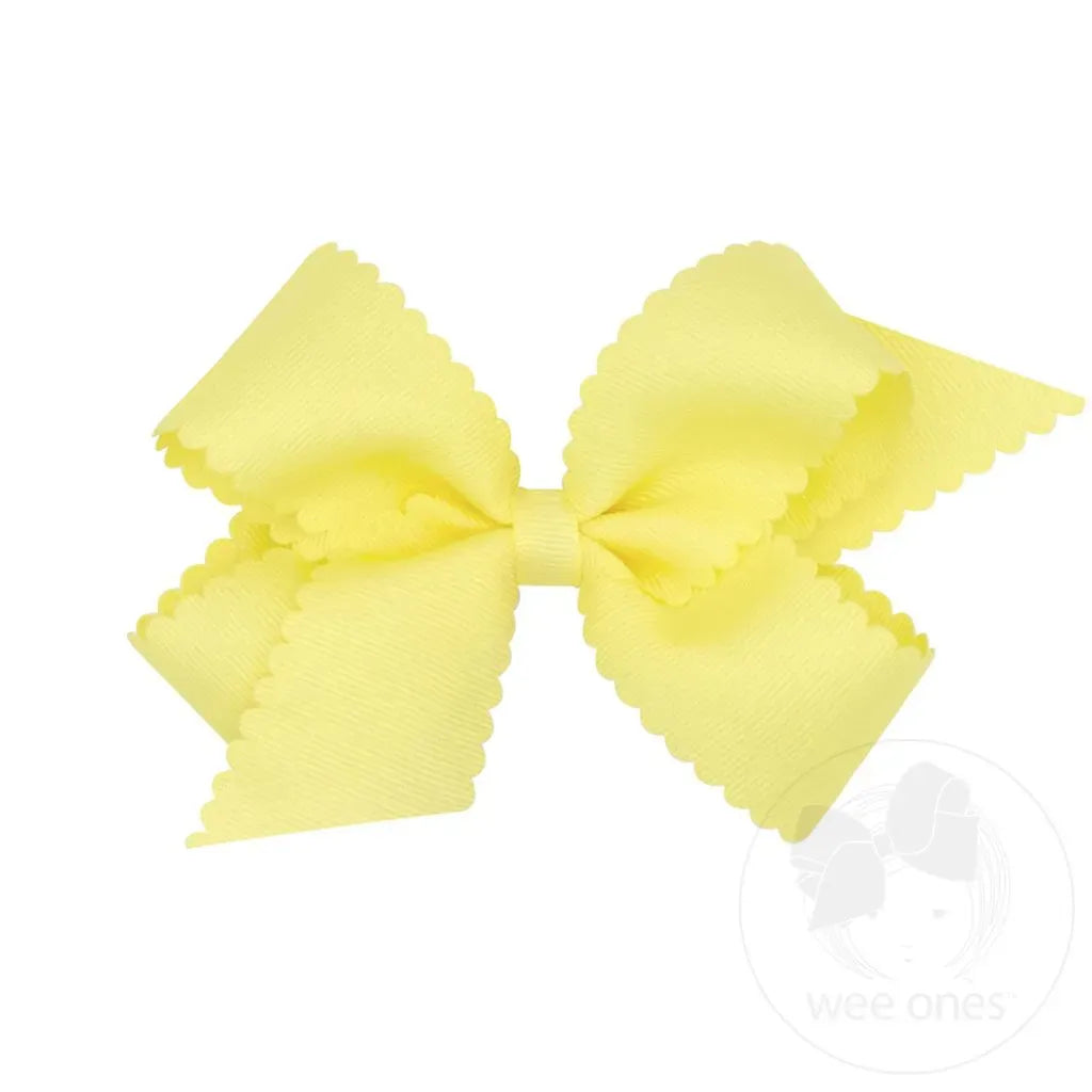 Wee Ones Medium Grosgrain Bow with Scallop Edge