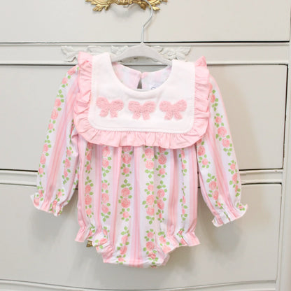 French Knot Bows Bib Bubble